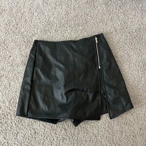 XS Leather skort
